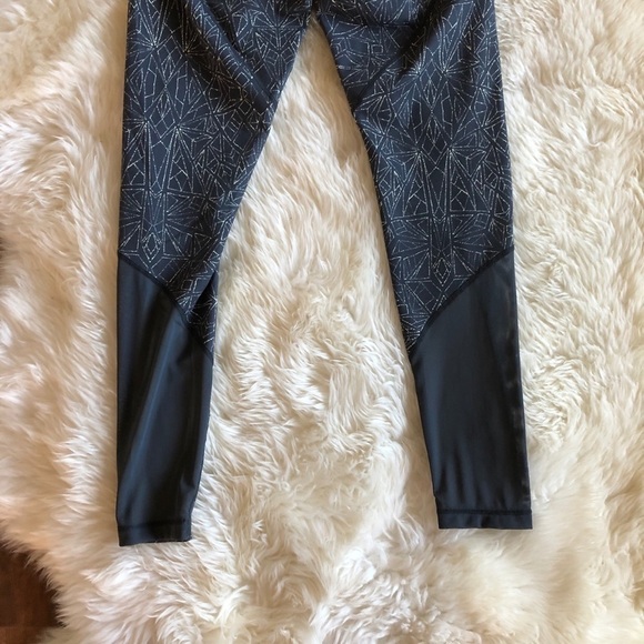 Zella High Waist Live-In Printed Mesh Legging Gray - Picture 8 of 10